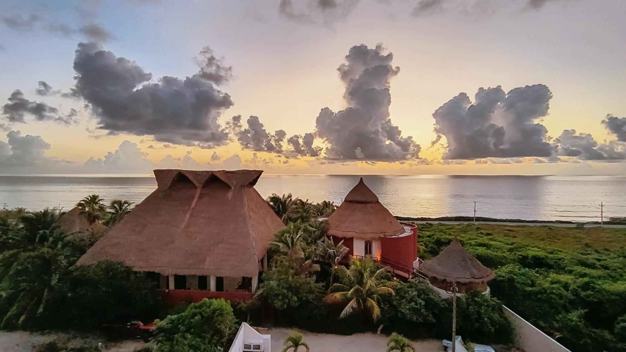 Azulea Isla Mujeres Hotel Экстерьер фото